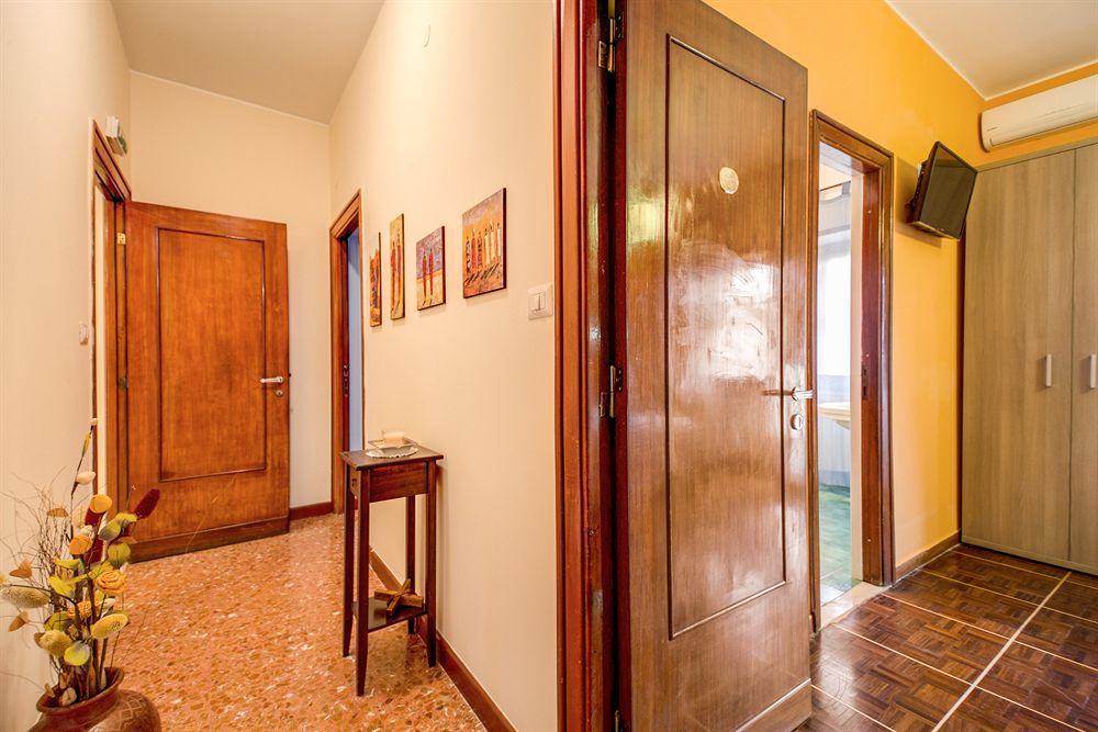 Bed and Breakfast Domus Cornelia Рим Екстер'єр фото