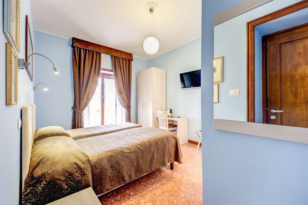 Bed and Breakfast Domus Cornelia Рим Екстер'єр фото