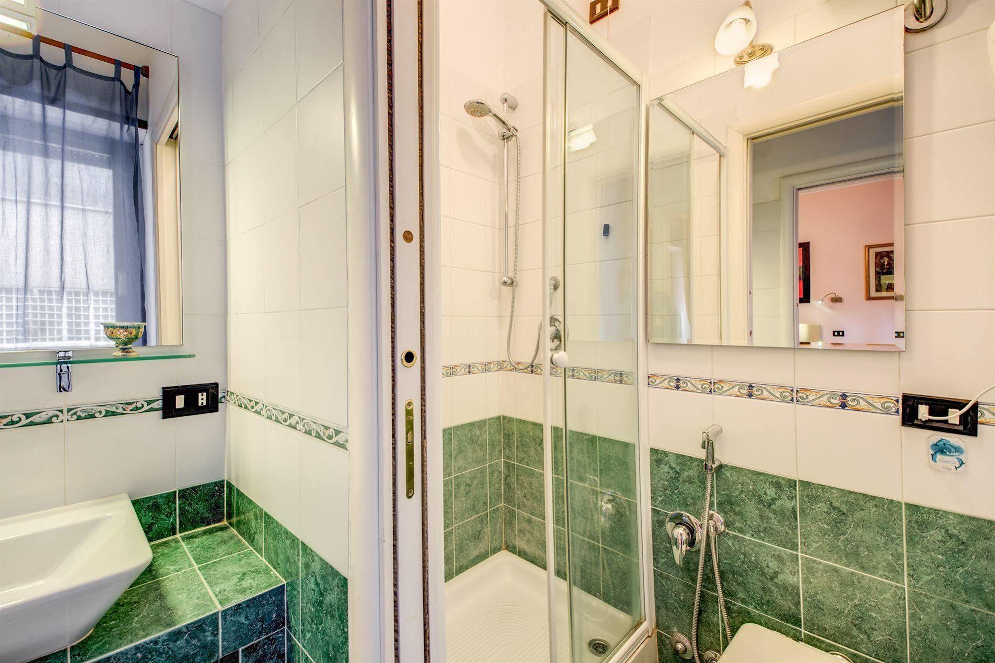 Bed and Breakfast Domus Cornelia Рим Екстер'єр фото