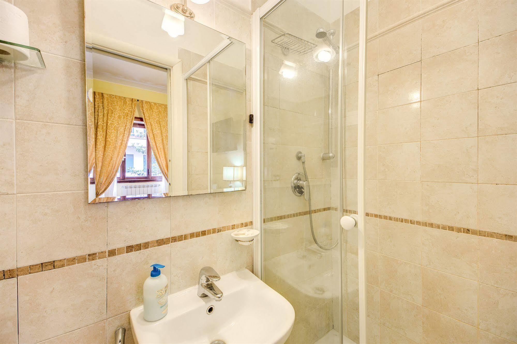 Bed and Breakfast Domus Cornelia Рим Екстер'єр фото