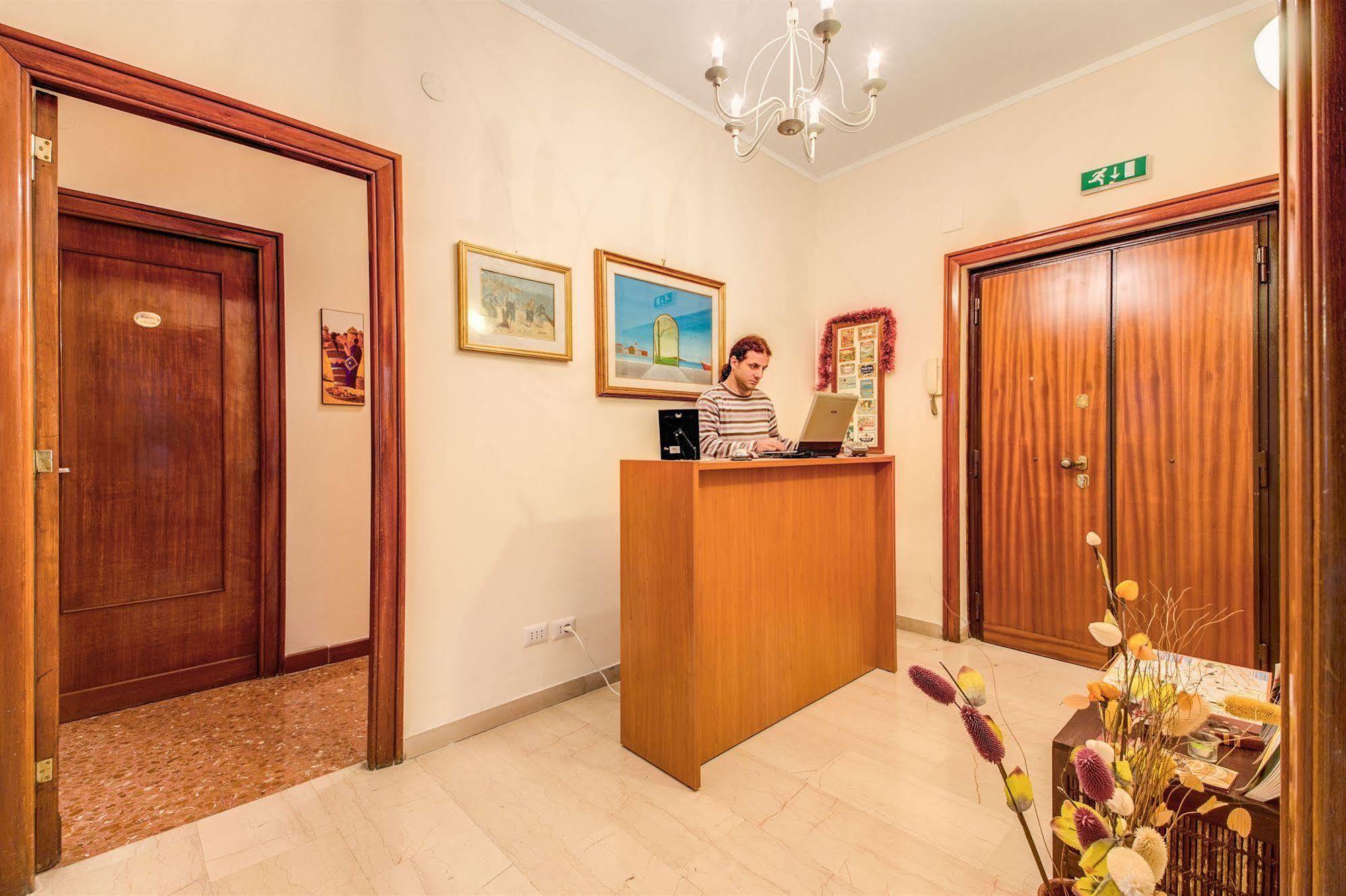 Bed and Breakfast Domus Cornelia Рим Екстер'єр фото
