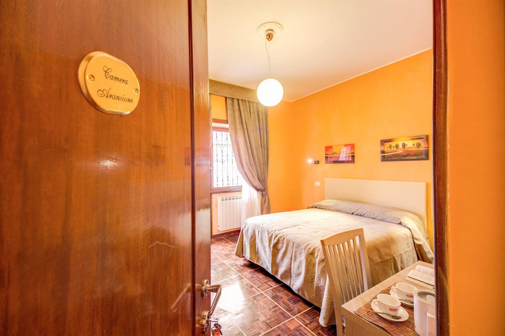 Bed and Breakfast Domus Cornelia Рим Екстер'єр фото