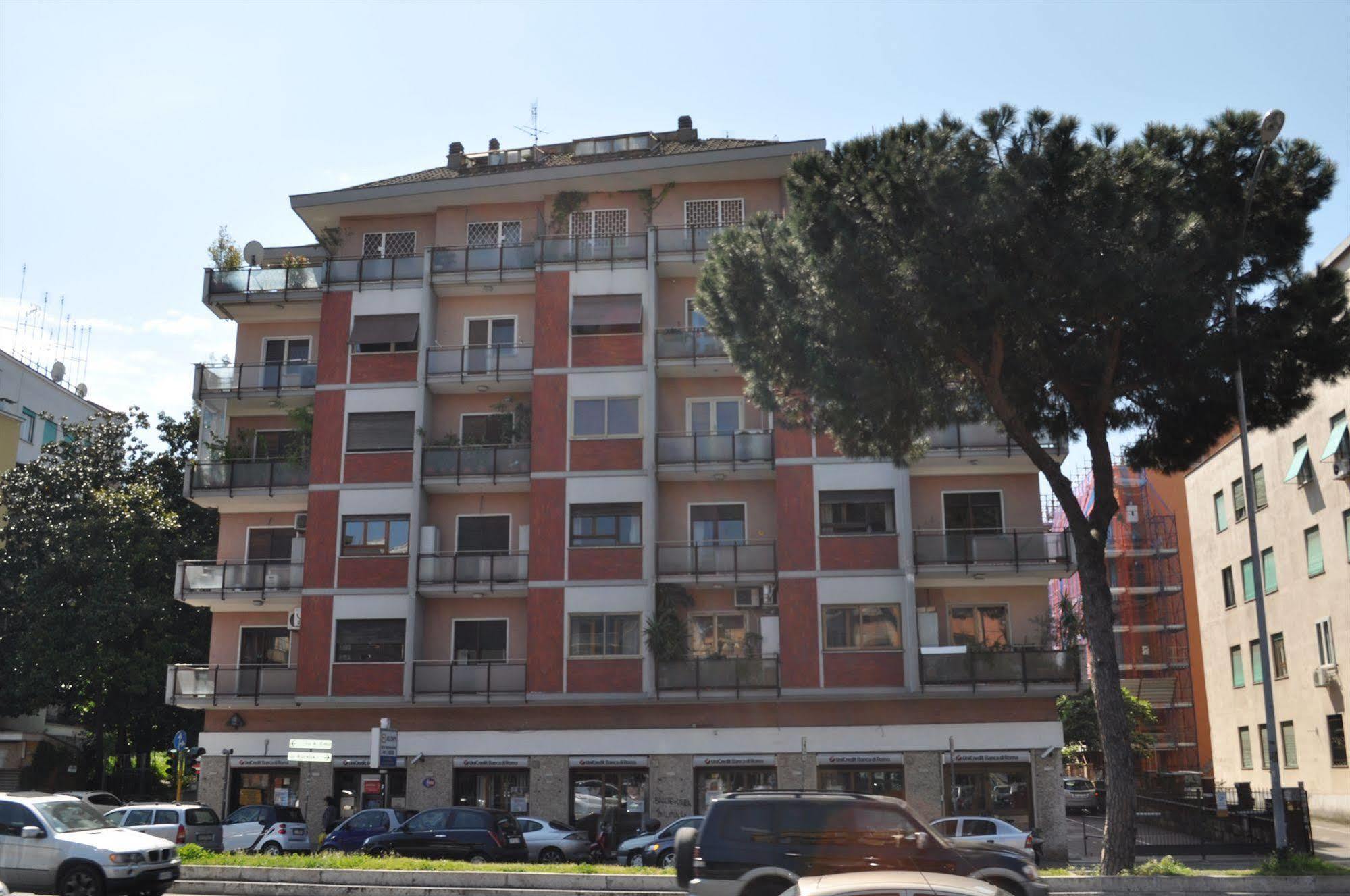 Bed and Breakfast Domus Cornelia Рим Екстер'єр фото